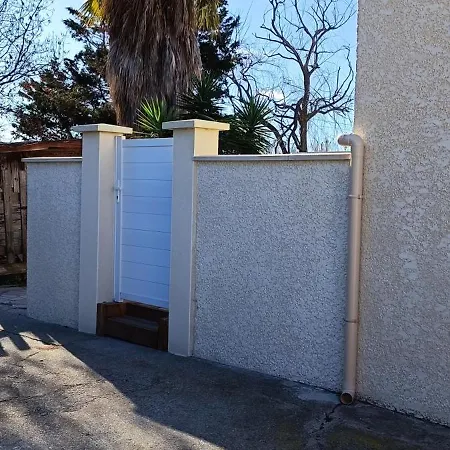 Maison Renovee A *