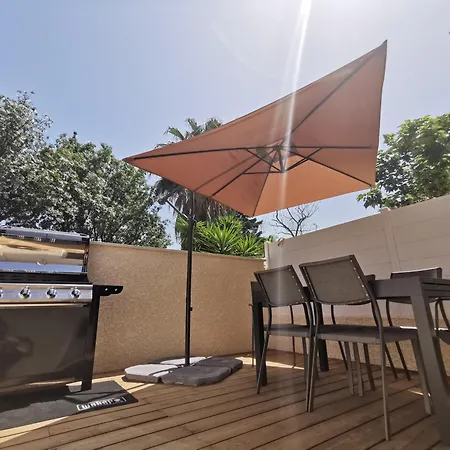 Maison Renovee A *