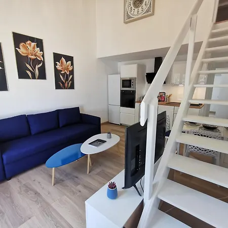 Maison Renovee A Marseillan (Herault)